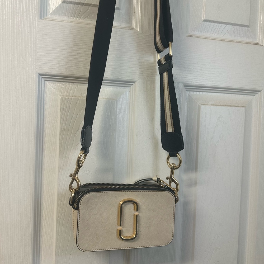 Marc Jacobs Black and Cream Crossbody Bag